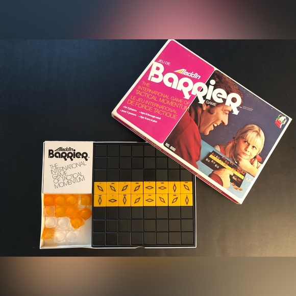 ALADDIN BARRIER BOARD GAME - VINTAGE - GAME OF TACTICAL MOMENTUM - Picture 12 of 13